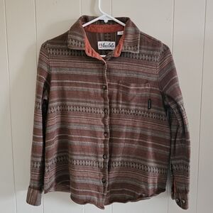 Levitate Women’s Button-Up Top